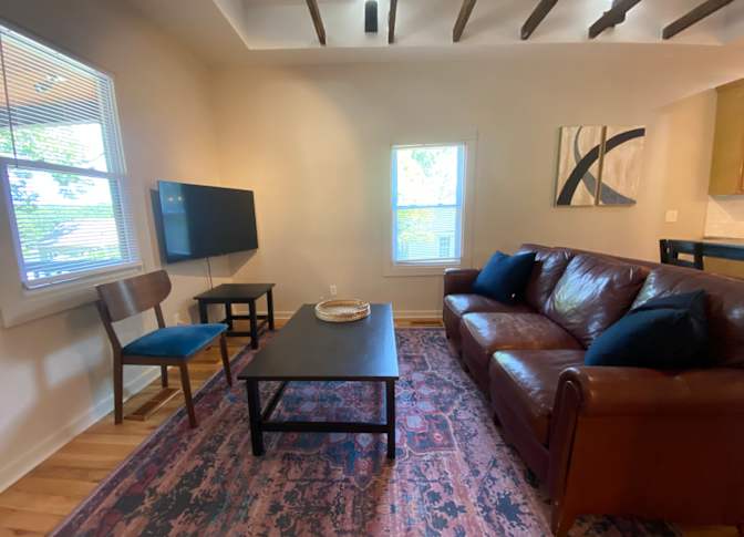 Alcove Rooms's room