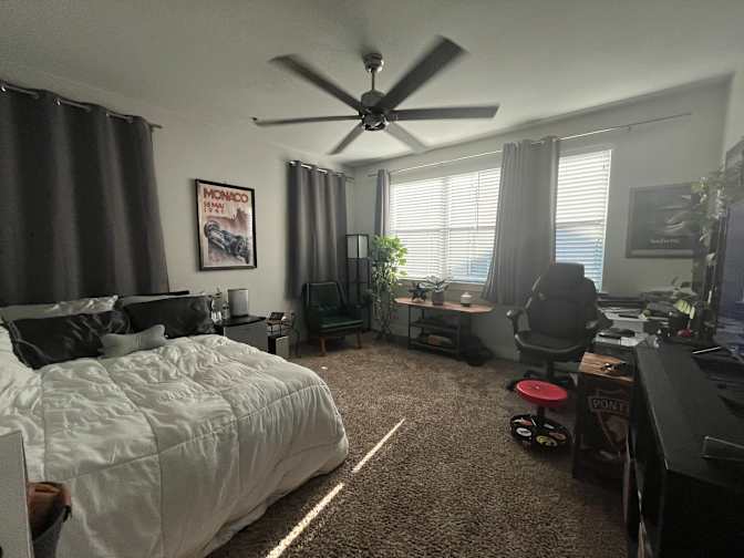 Kin's room