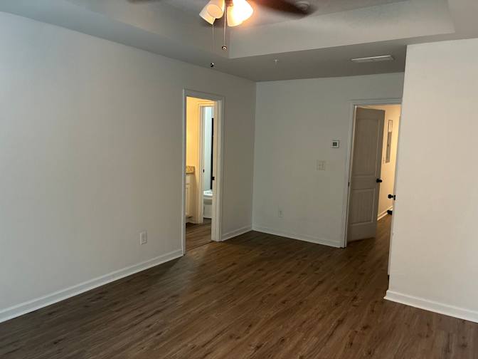 Alcove Rooms's room