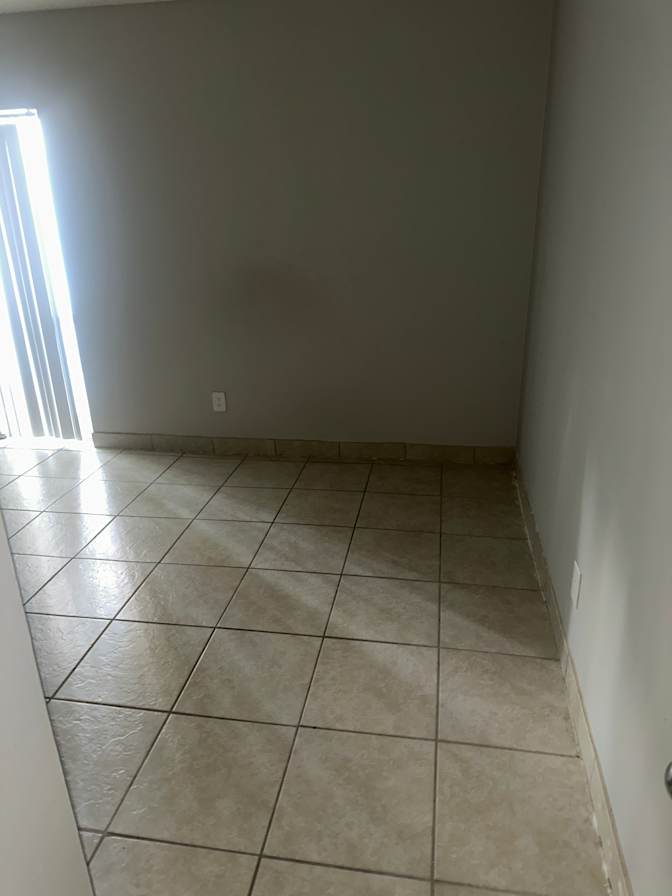 Diondre's room