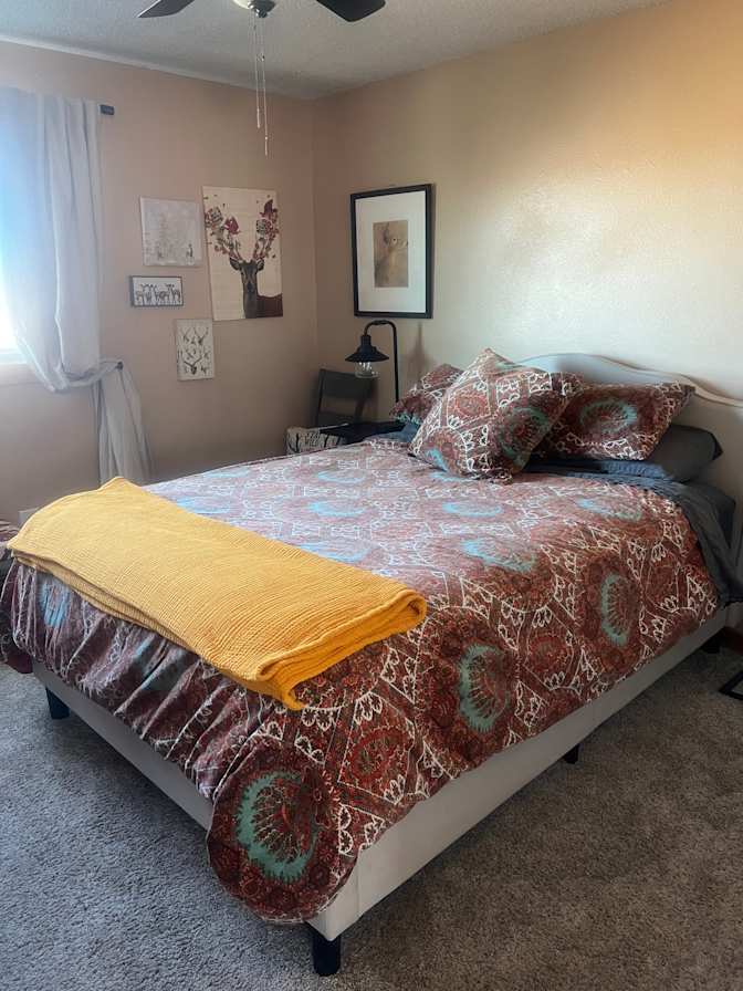 Hollie Hawkins's room