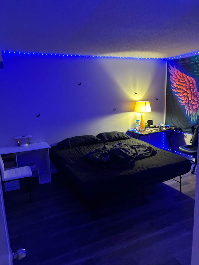 Dametre Beecham's room