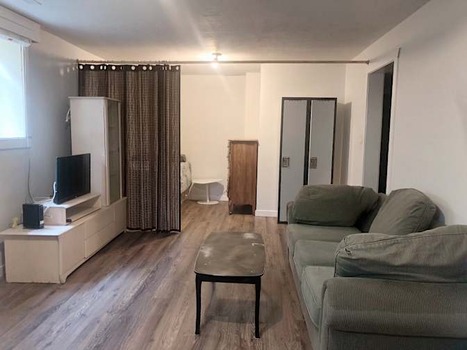 Julie Tuoi Ngo's room
