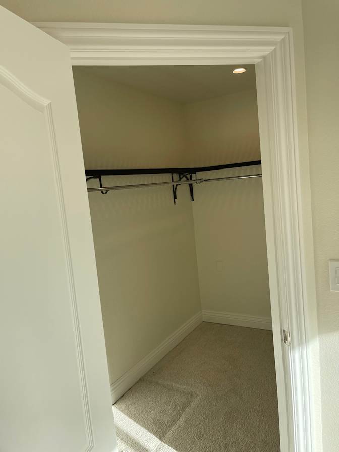 Phi's room