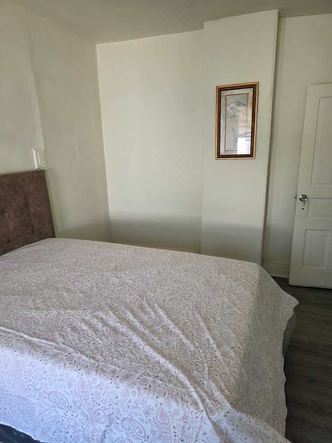 Shakoor's room