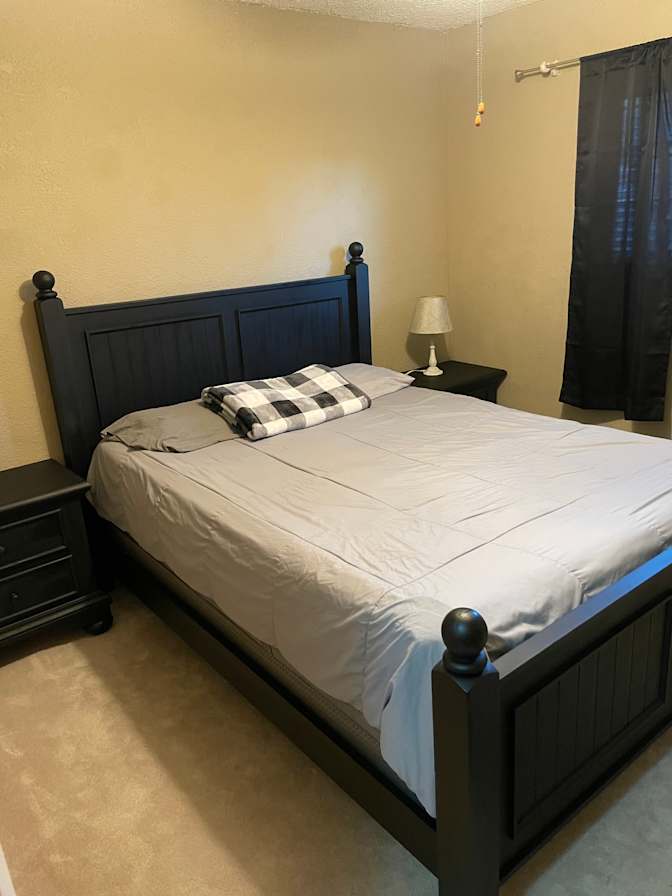 Edgar  Ramos's room