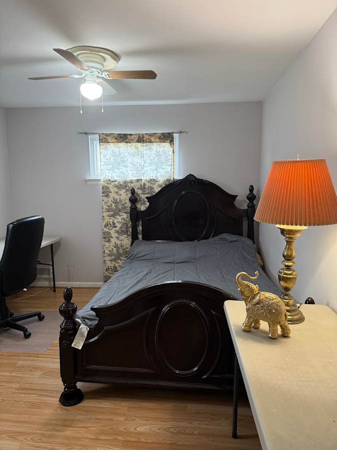 Ravi's room