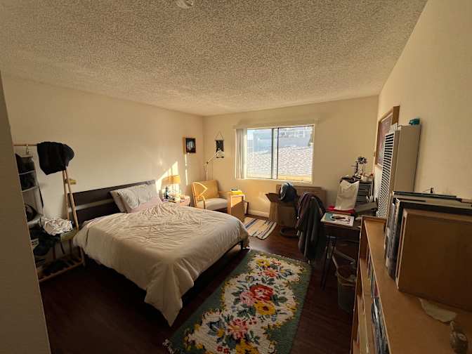 Sara's room