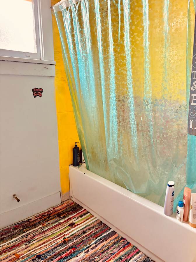 Myishen's room