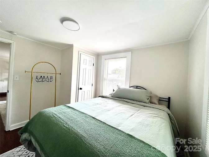 Alcove Rooms's room