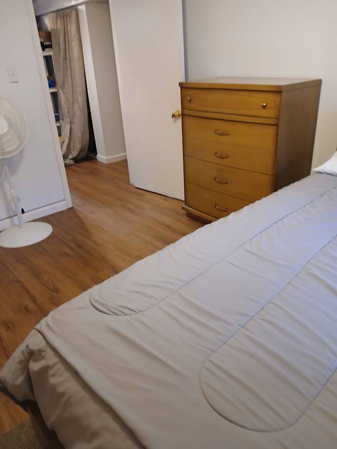 Thomas's room