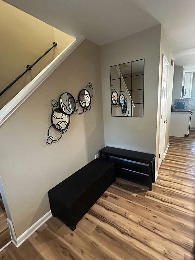 Alcove Rooms's room