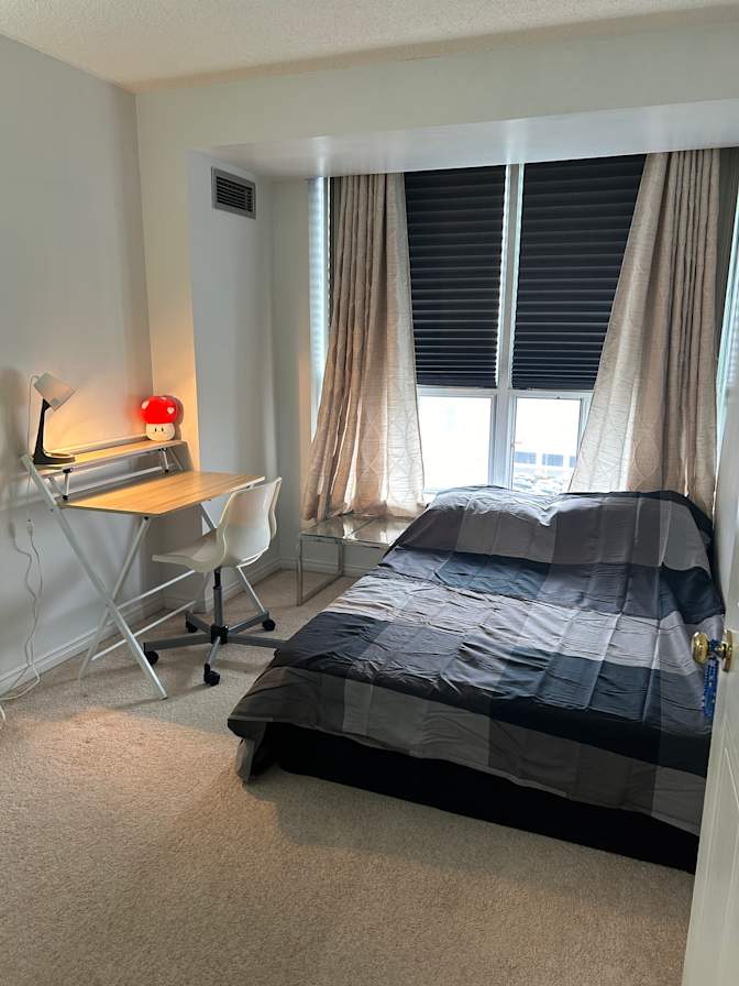 Armie's room