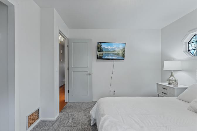 Valerie's room
