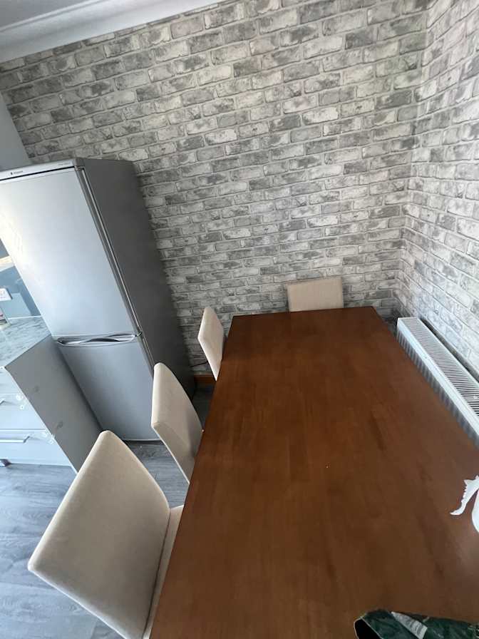 Eduart Pali's room