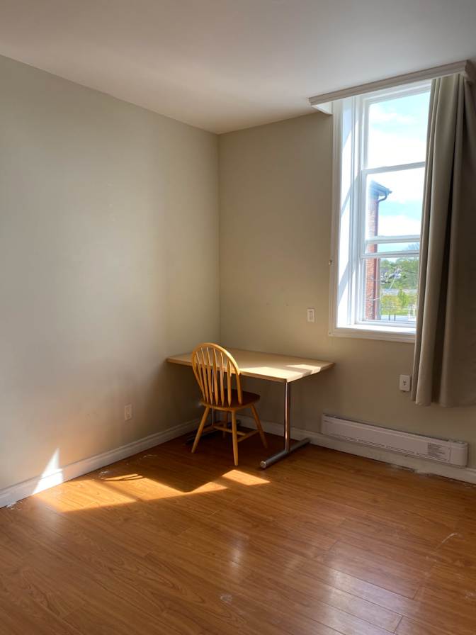 Kim W's room