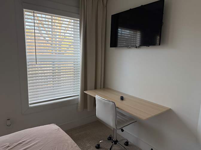 Ra Andrews's room