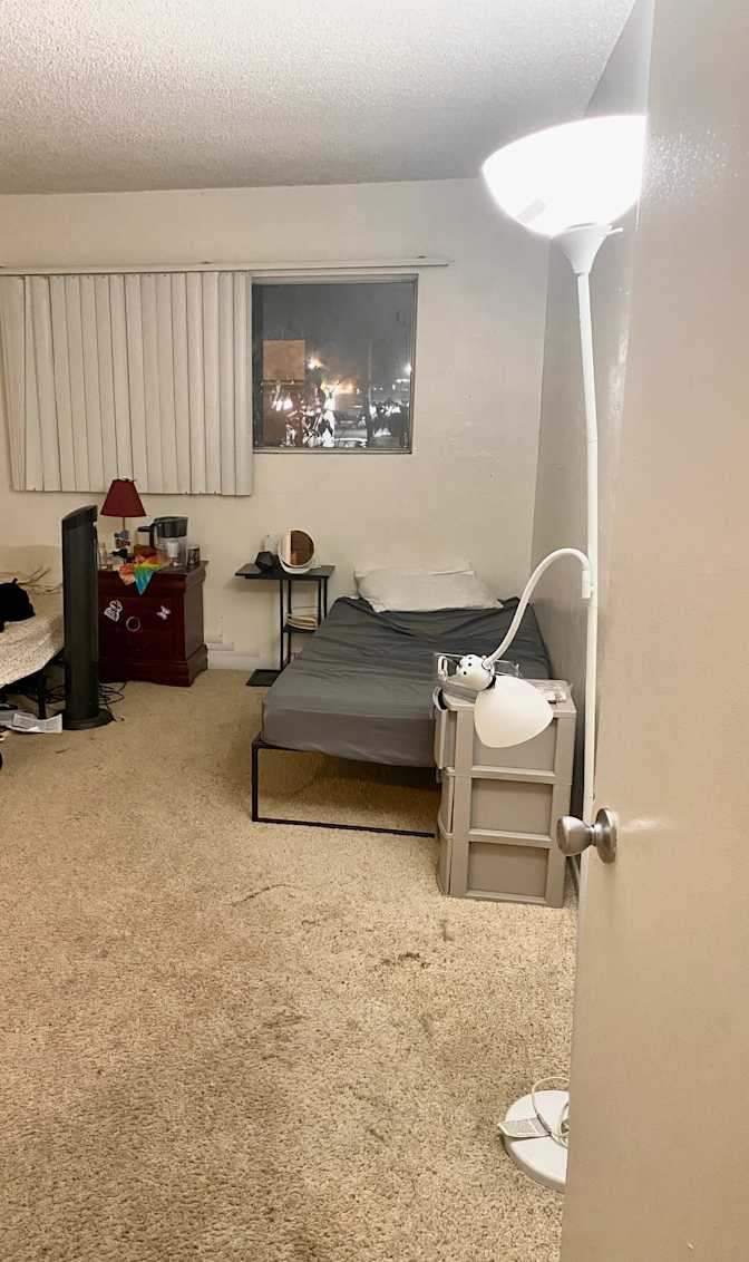Elle's room