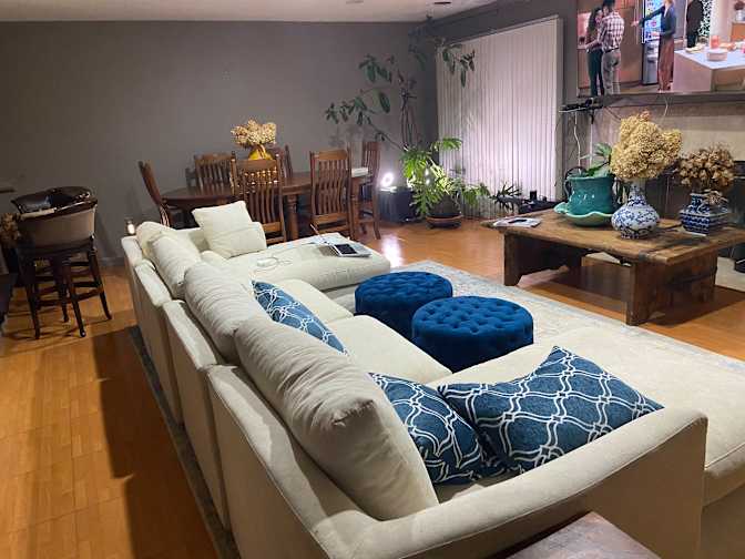 Sklaren's room