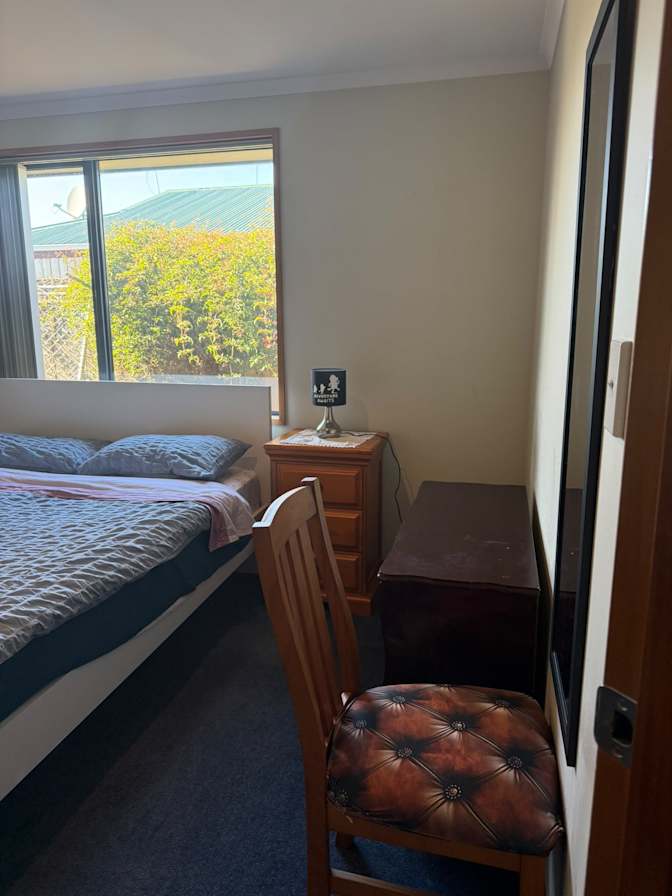 Stu HOLDEN's room