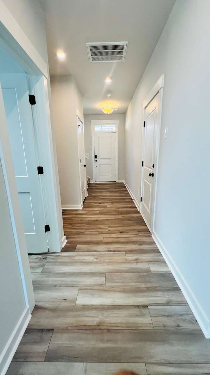 Alcove Rooms's room