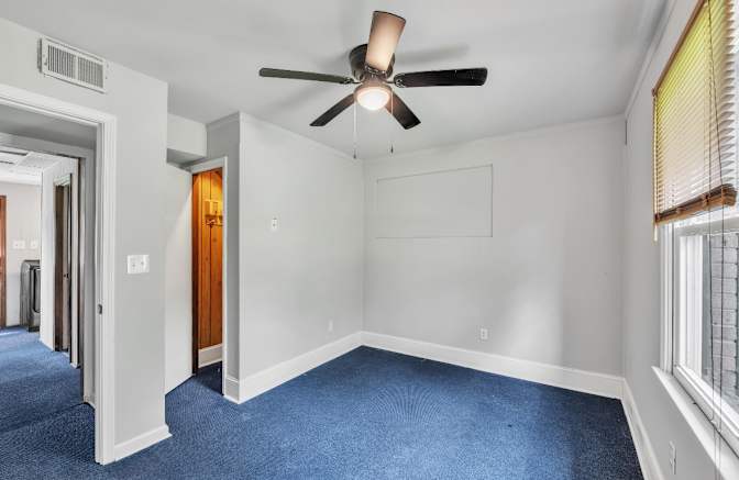 Rent by the room Properties's room