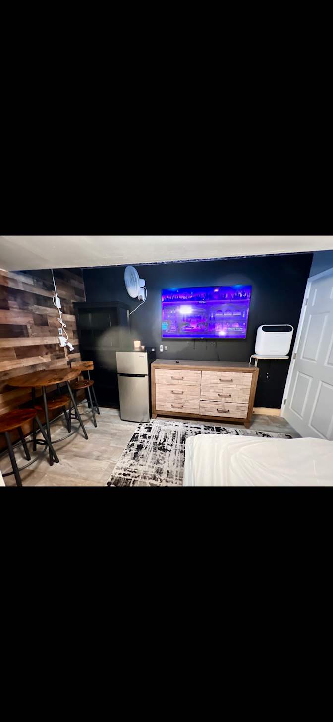 Mike O's room