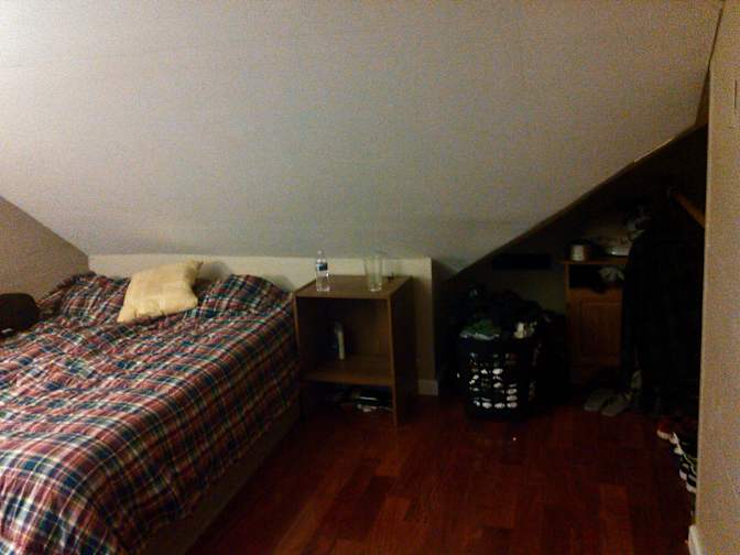 Thomas's room