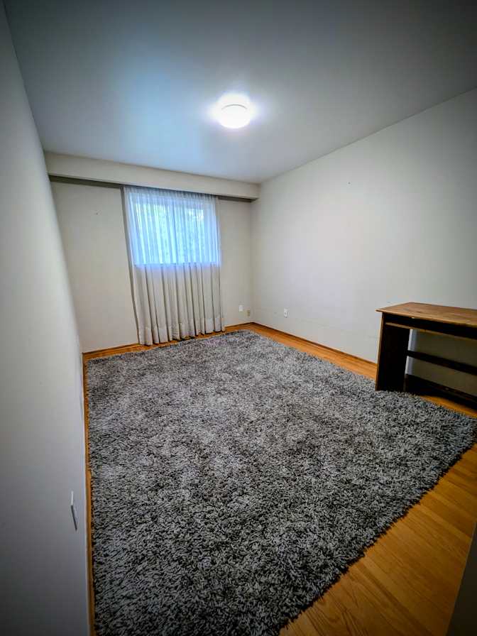 Jonny's room