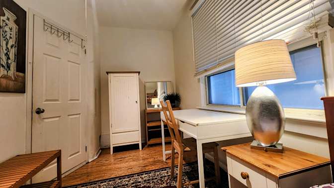 Laure's room