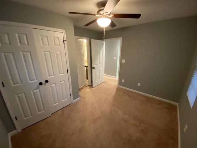 Alcove Rooms's room
