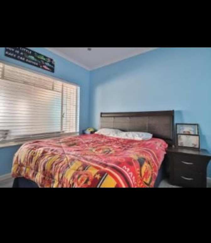 Taghseen Lamara's room