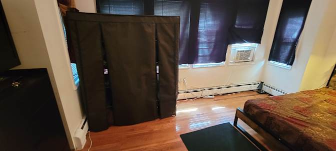 amir's room
