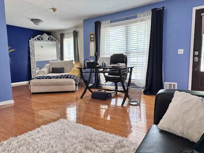 Donna's room