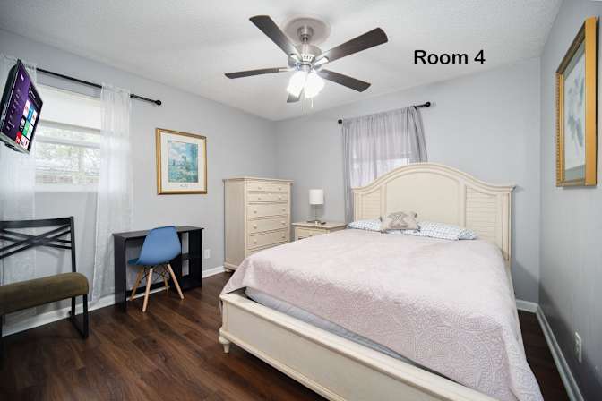 PadSplit's room