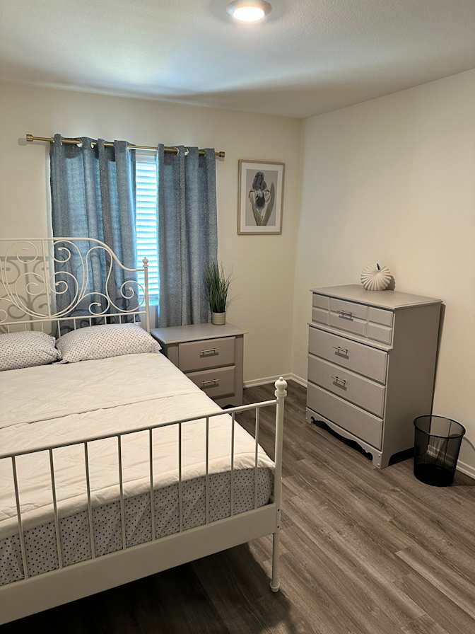 Oscar's room