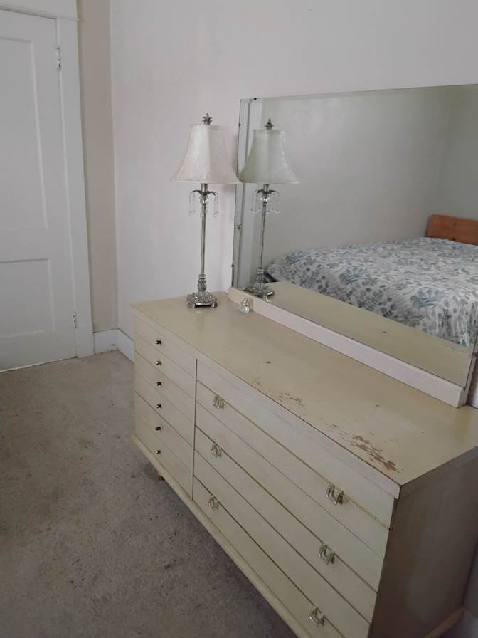 Dale's room