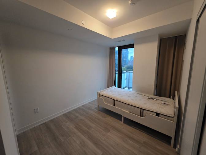 Erick's room