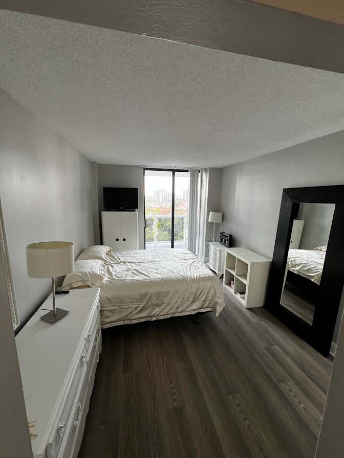 Patrick Alaz's room