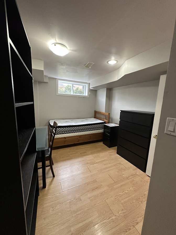 Gloria's room