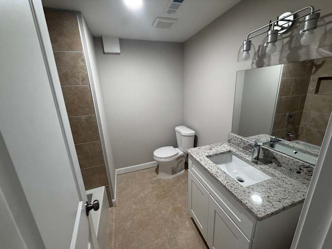 Alcove Rooms's room