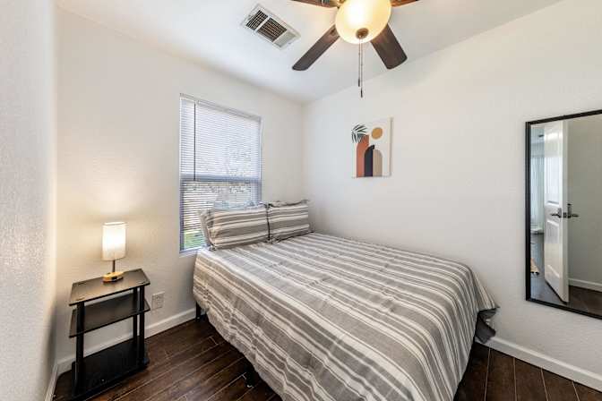 PadSplit's room