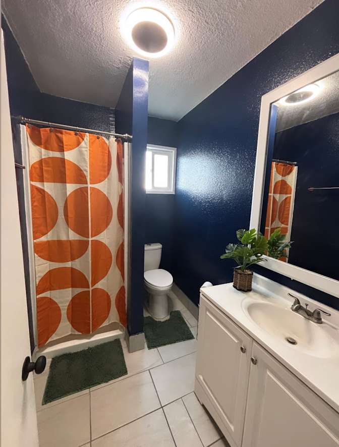Daisy Gallegos's room