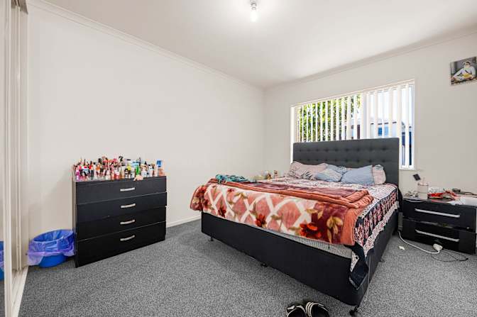 Naven Thaines Raj Arulsamy's room