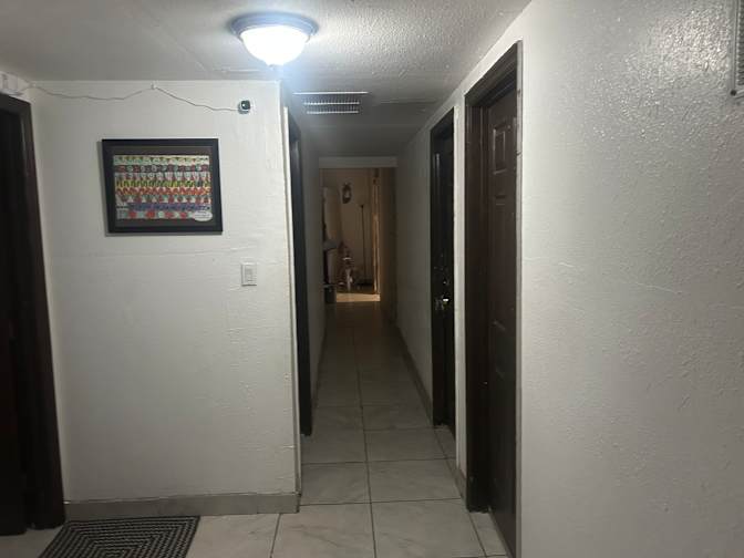 Giovanny's room