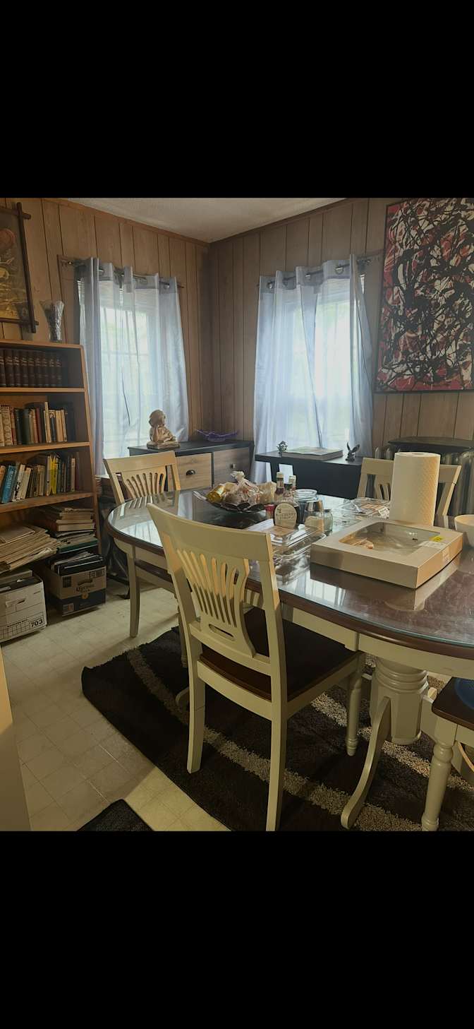 Len's room