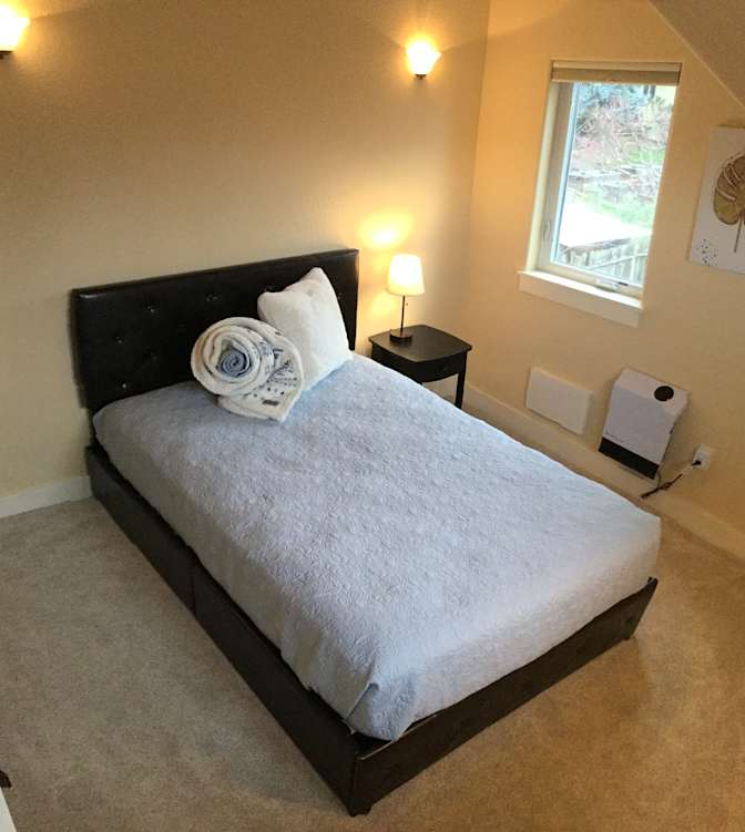 Walker Ave's room