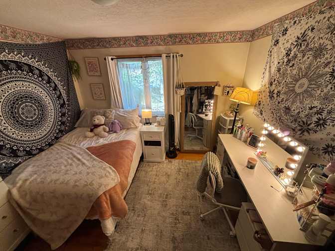 Serenity Lawrenson-Thrupp's room