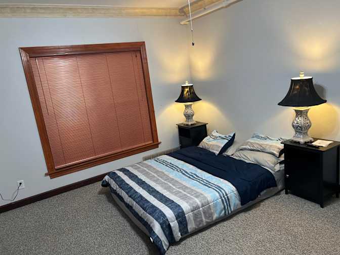 Ayaz Shirazee's room