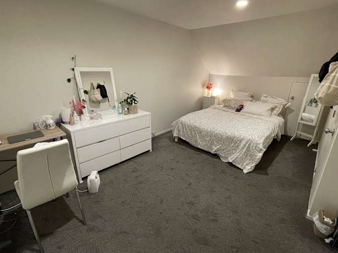 Annie's room
